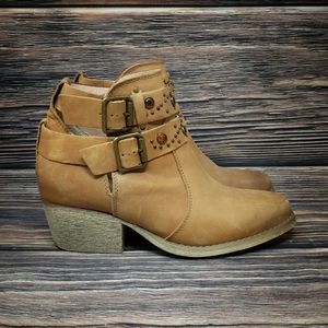 Betsey Johnson Willow Booties Western Boots 6.5